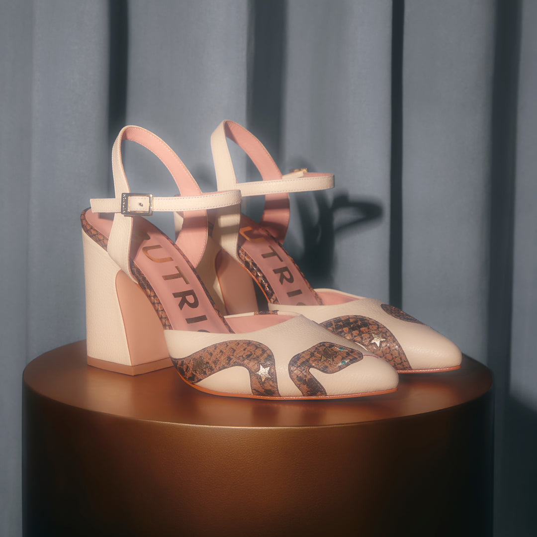 Anaconda Pump Ivory