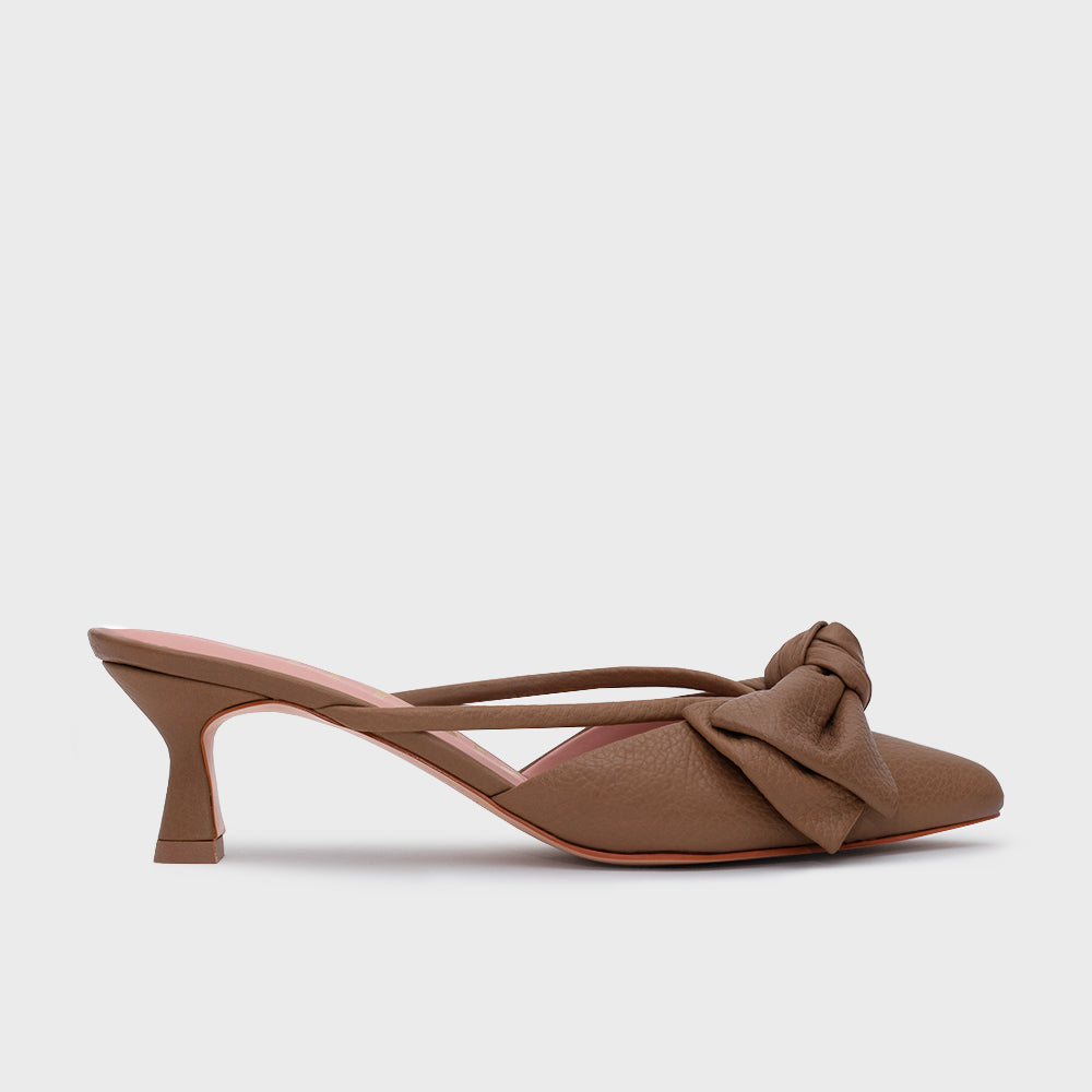 CAMILA MULE MIDI MARRÓN