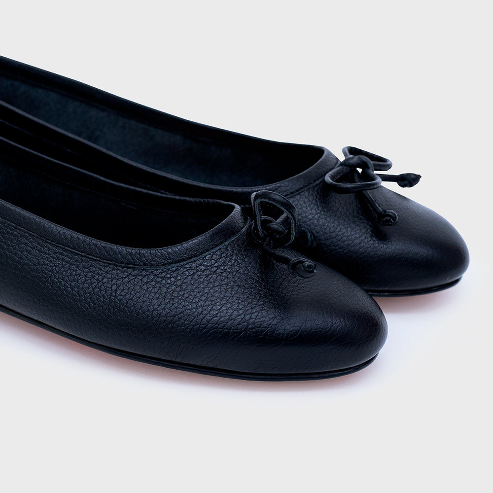 CARLA FLAT BLACK