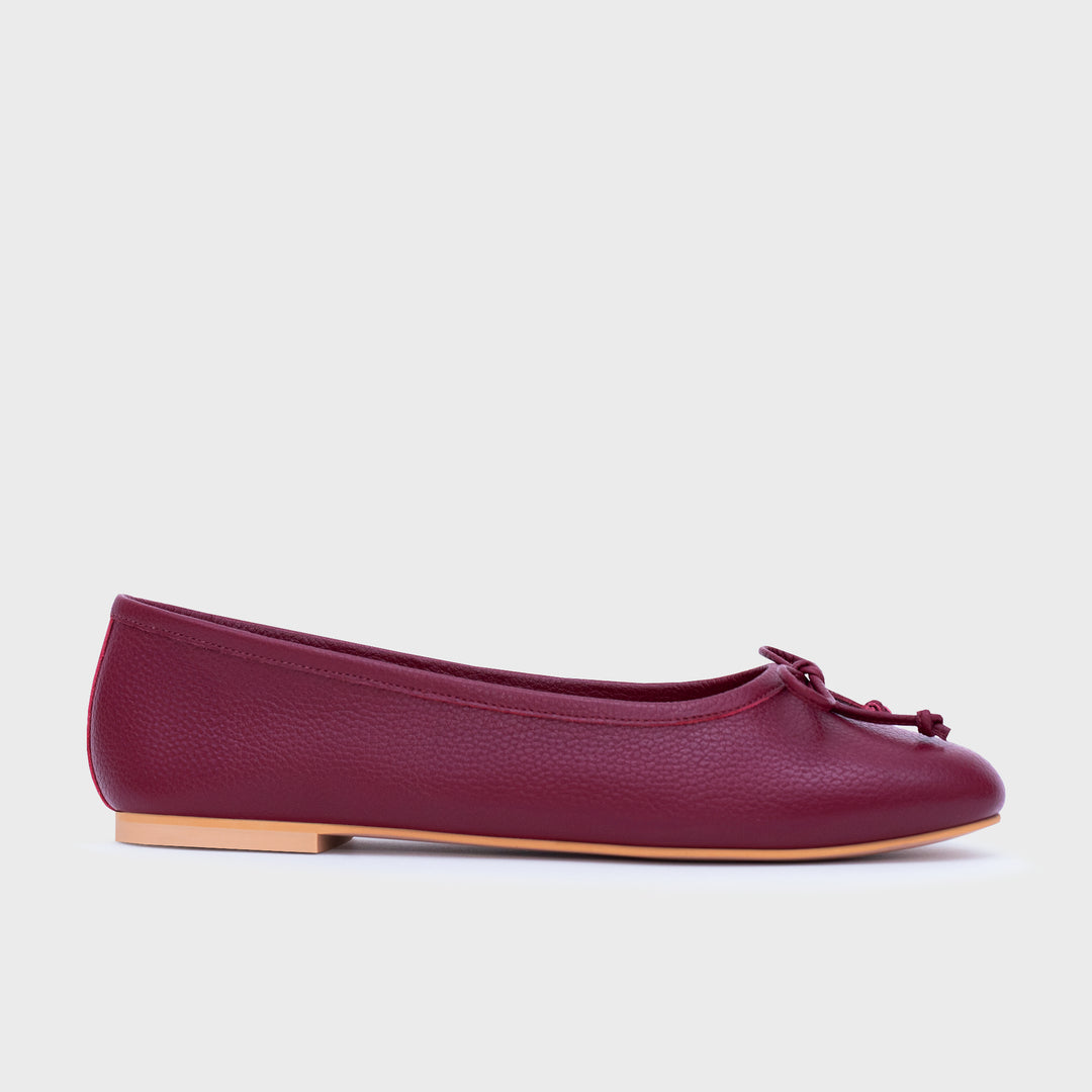 CARLA FLAT MORA