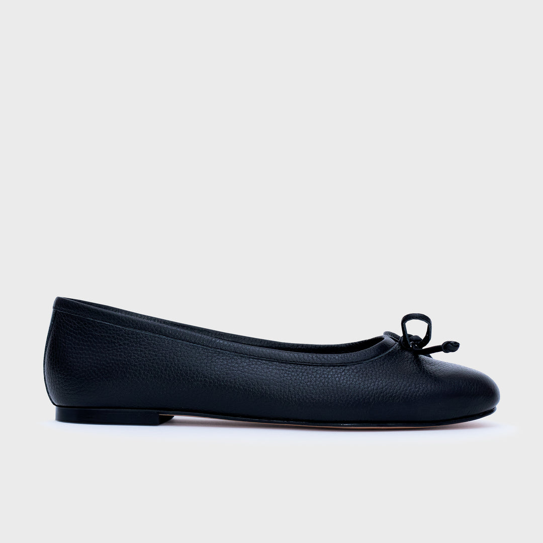 CARLA FLAT BLACK