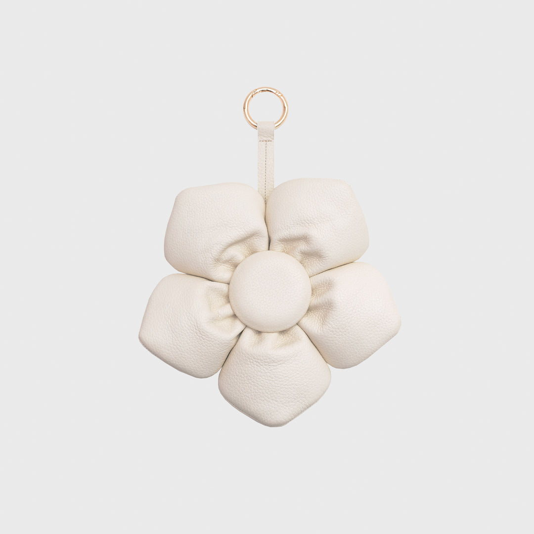 CHARM MAXI GARDENIA HUESO