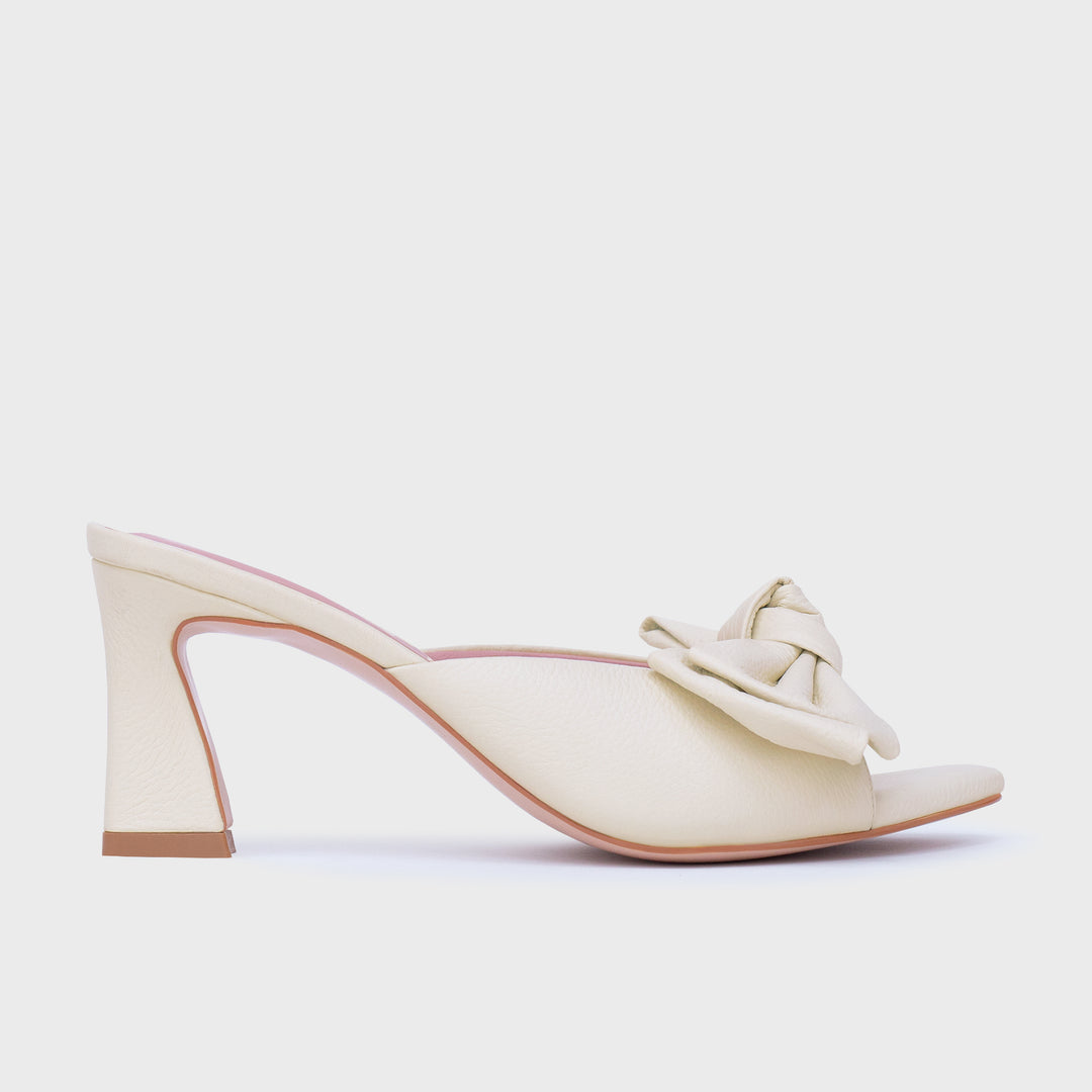 DAENA PUMP HUESO