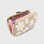 Cargue la imagen en el visor de la galería, CLUTCH PILLBOX FREDA CREMA
