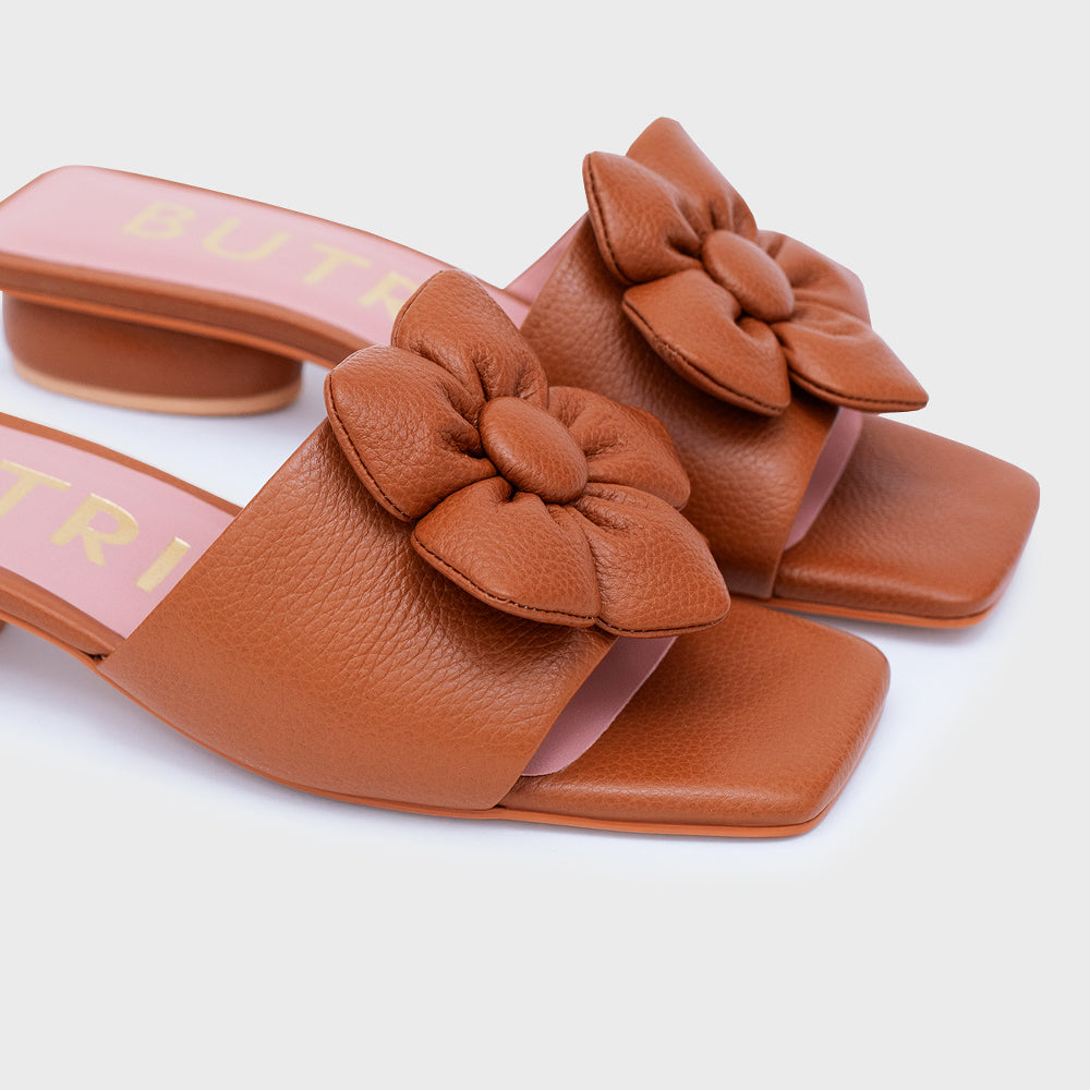 GARDENIA FLAT MARRÓN