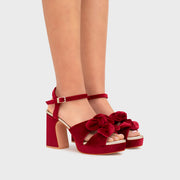 ILIANA PLATAFORMA MORA