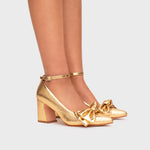 Load image into Gallery viewer, LUCKY GOLDEN PUMP ORO

