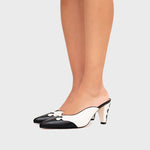 Load image into Gallery viewer, LUCKY MULE PUMP BLANCO NEGRO
