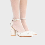 Cargue la imagen en el visor de la galería, MIDNIGHT PUMP BRIDE HUESO
