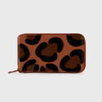 Load image into Gallery viewer, MINI POUCH KAT BROWN
