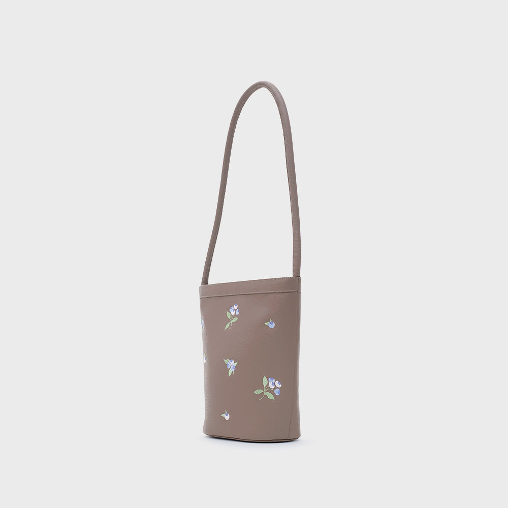 BLUEBERRY BUCKET BAG CAFÉ