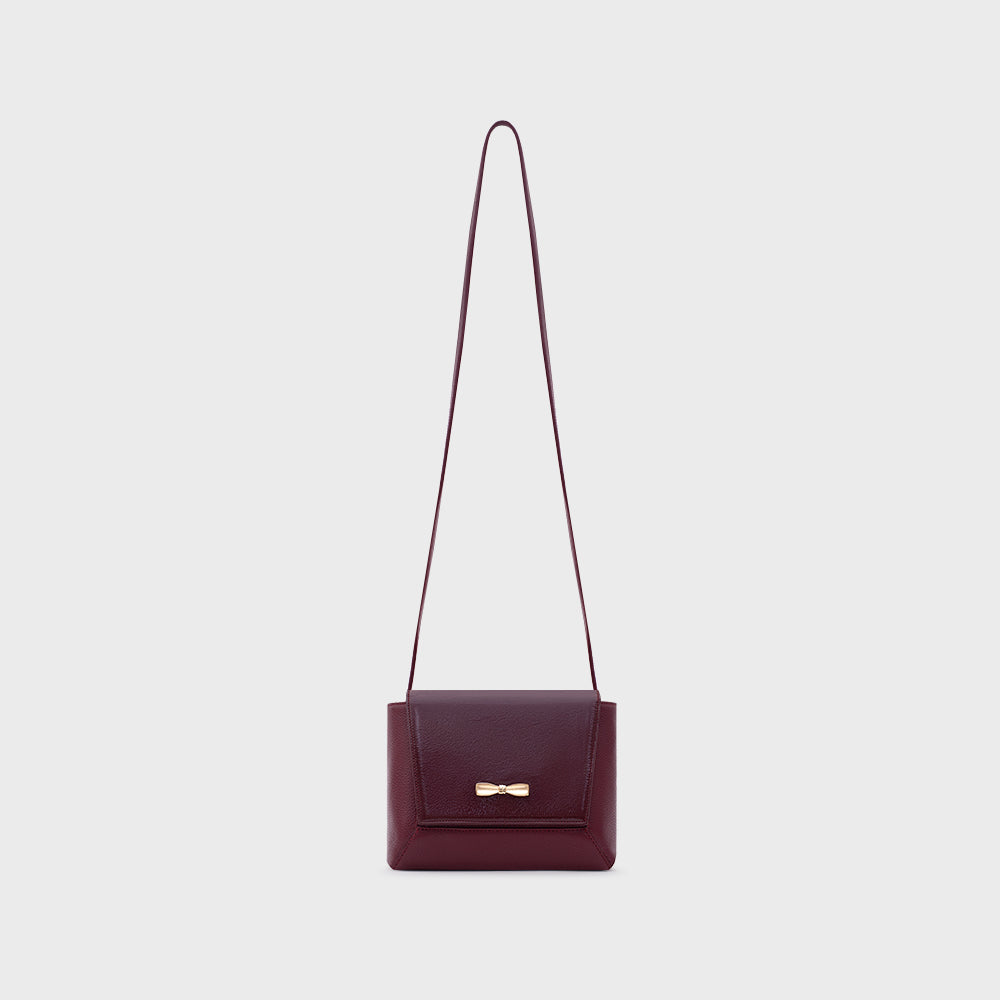 NADIRA FLAP HAND BAG BORGOÑA
