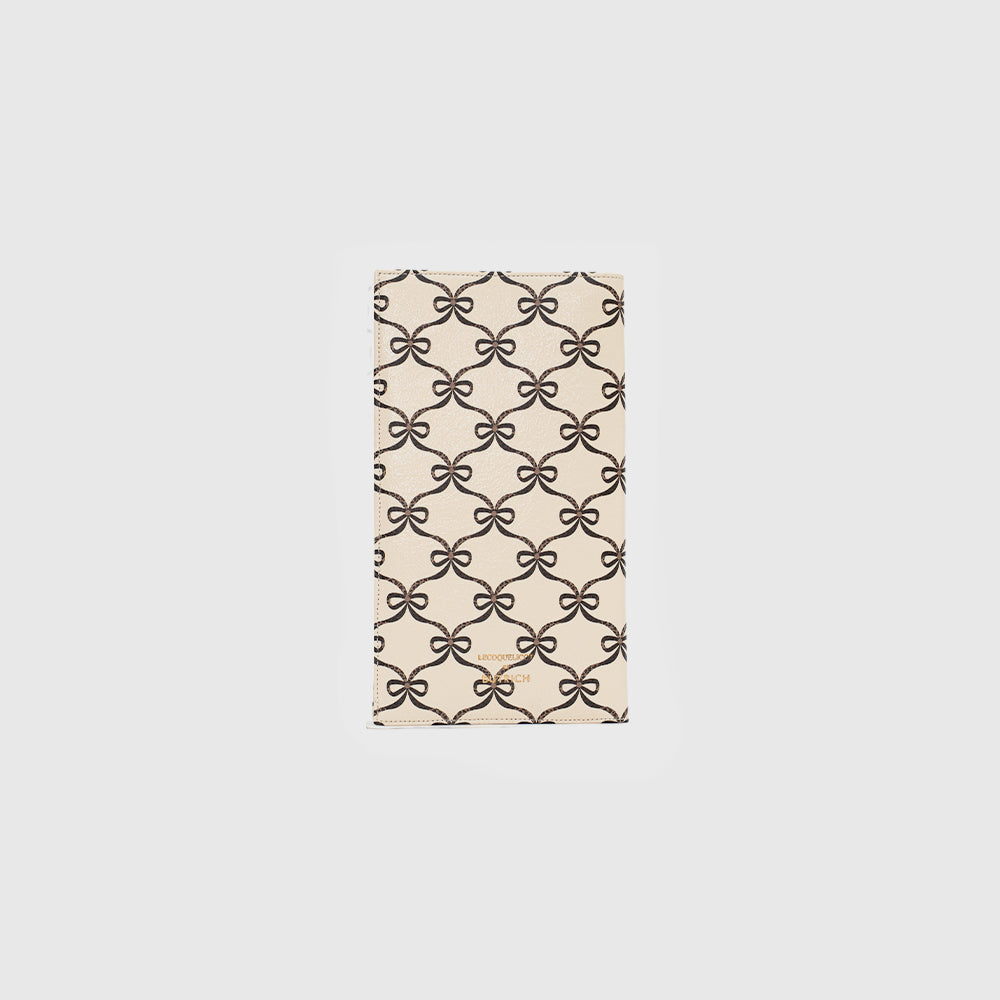 LOUISE IVORY PASSPORT HOLDER