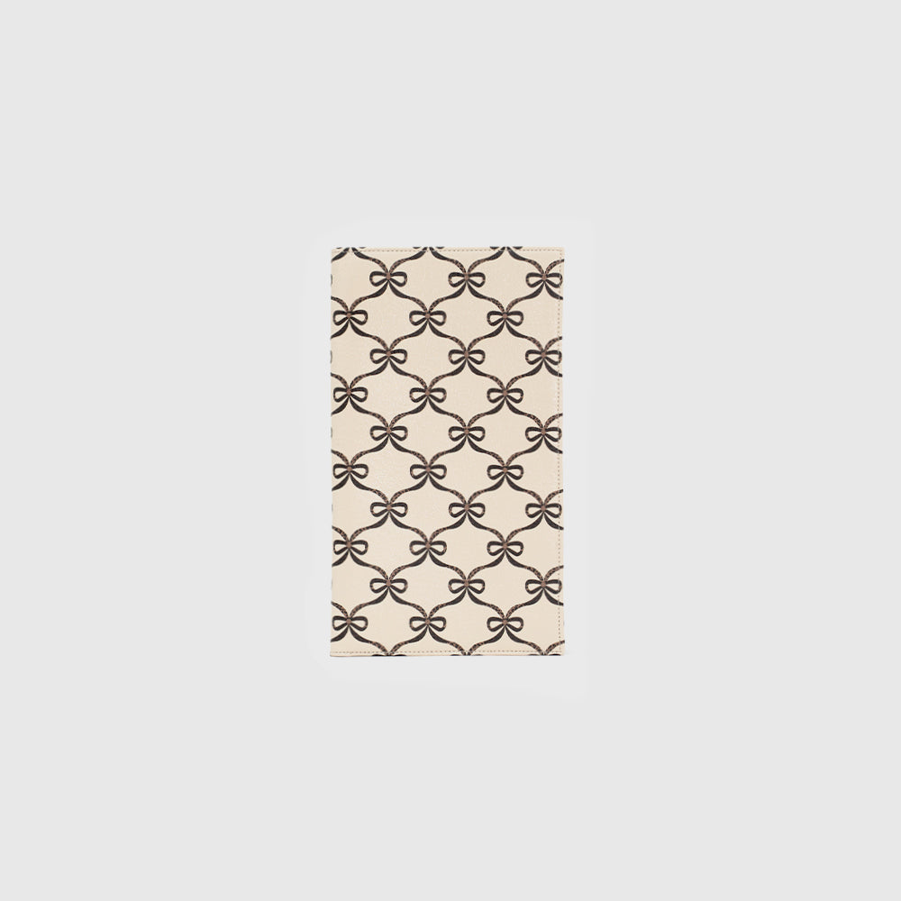 LOUISE IVORY PASSPORT HOLDER