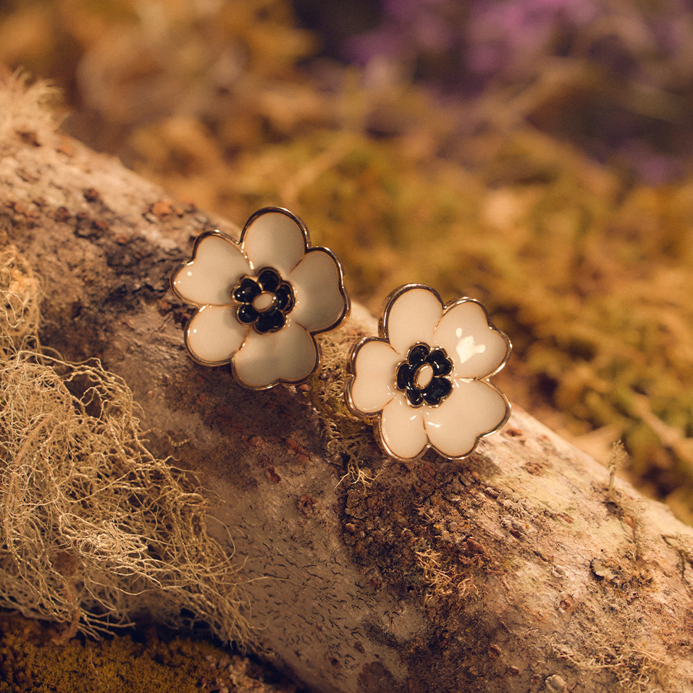 WILDWOOD HEART BONE EARRING