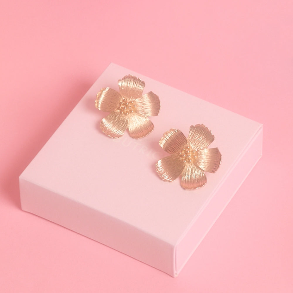 GOLDEN AMARANTA FLOWER EARRING