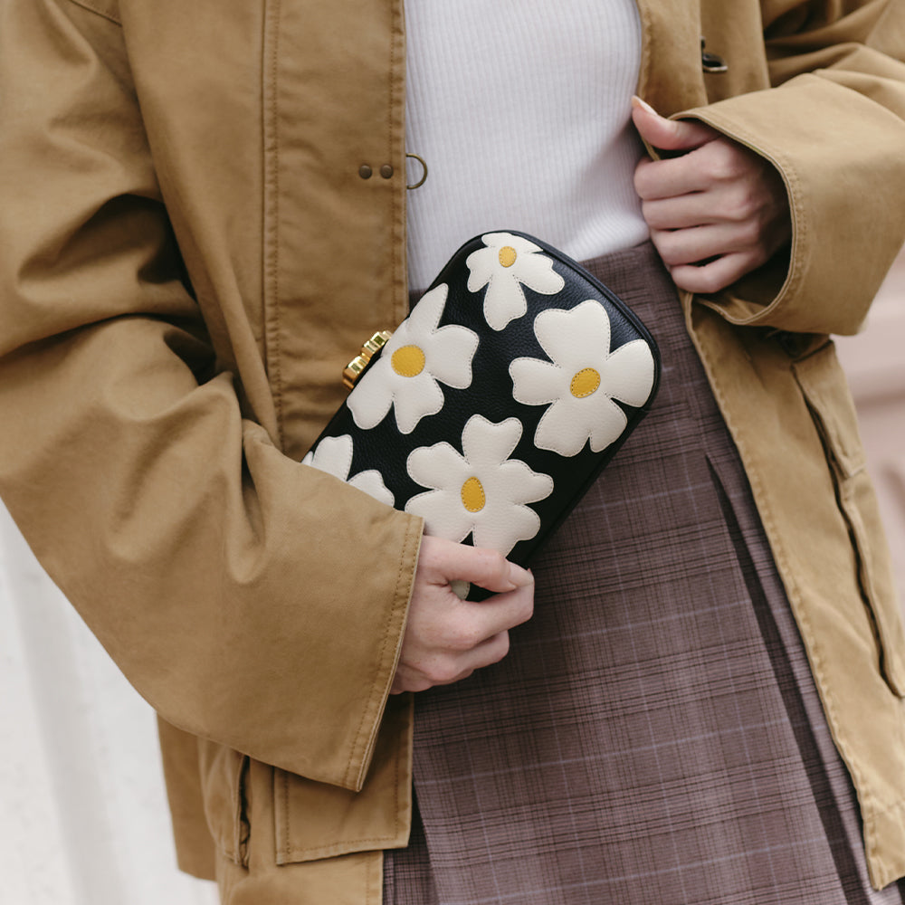 Heart Flowers Wildwood Black Clutch Ivory