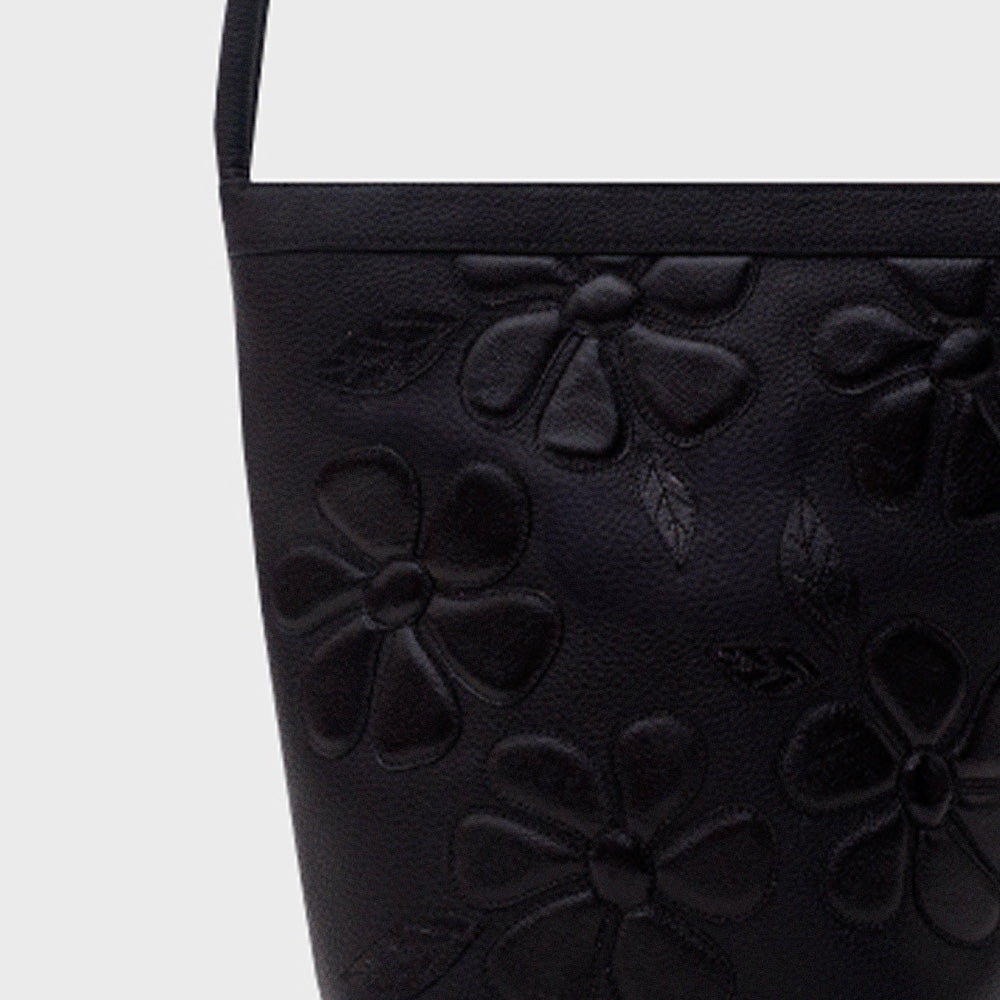 JANIA BUCKET BAG NEGRO